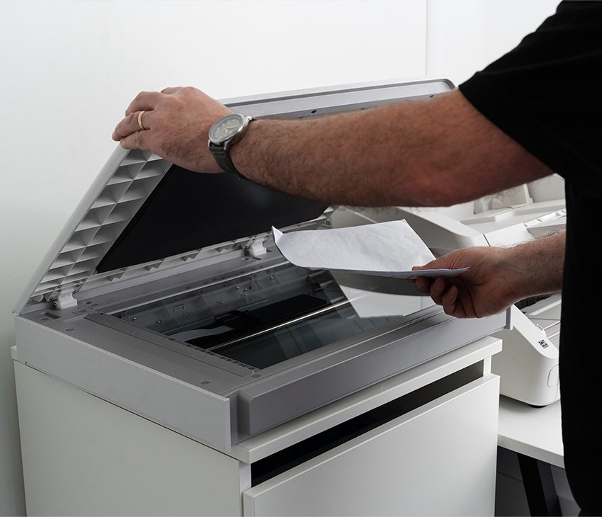 Aperture card scanning equipment